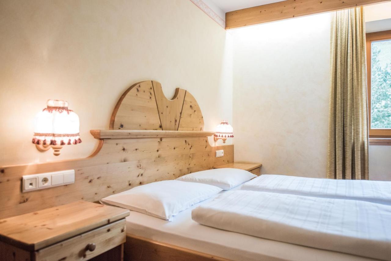 Hotel Edelweiss Браєс Екстер'єр фото