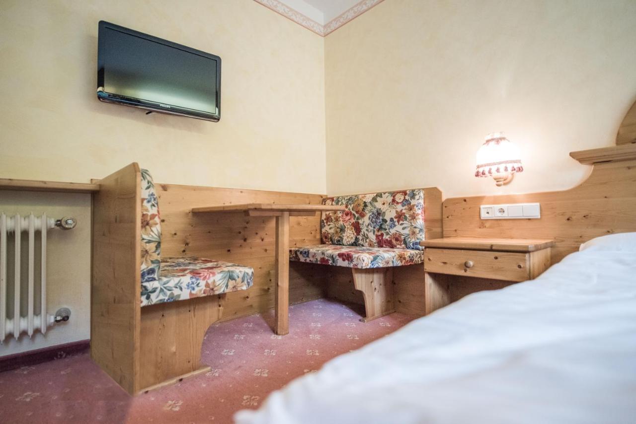 Hotel Edelweiss Браєс Екстер'єр фото